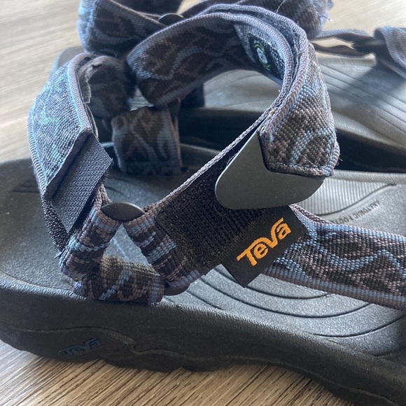 Teva Men's Hurricane 4 Sandals - Picture 2 of 9